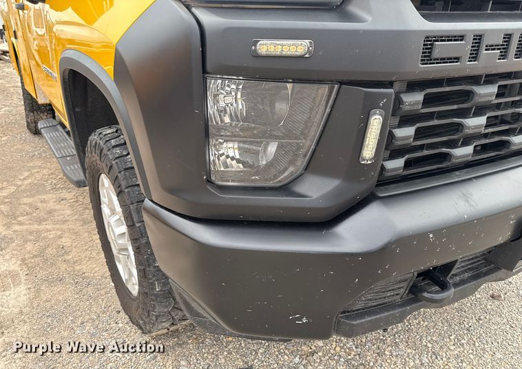 image for item EU2213 2021 Chevrolet Silverado 3500HD utility bed pickup truck