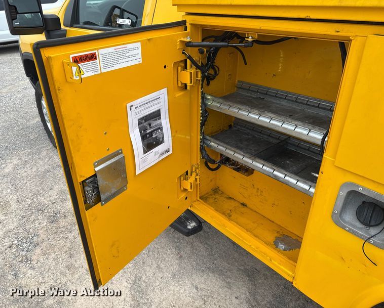 image for item EU2213 2021 Chevrolet Silverado 3500HD utility bed pickup truck