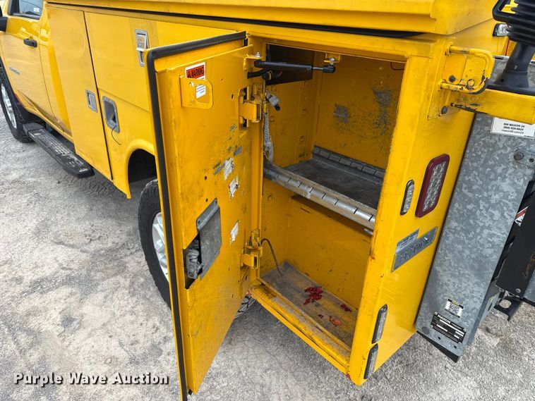 image for item EU2213 2021 Chevrolet Silverado 3500HD utility bed pickup truck