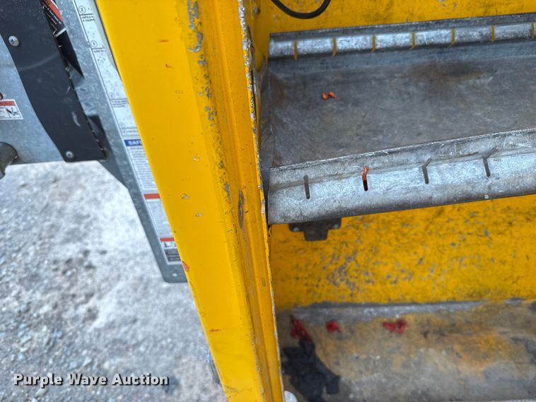 image for item EU2213 2021 Chevrolet Silverado 3500HD utility bed pickup truck