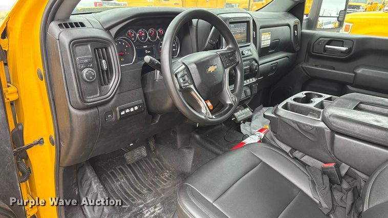 image for item EU2213 2021 Chevrolet Silverado 3500HD utility bed pickup truck