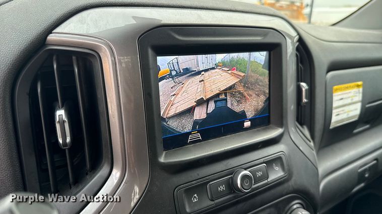 image for item EU2213 2021 Chevrolet Silverado 3500HD utility bed pickup truck