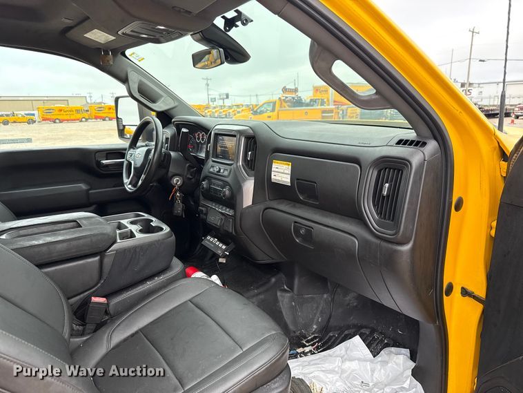 image for item EU2213 2021 Chevrolet Silverado 3500HD utility bed pickup truck