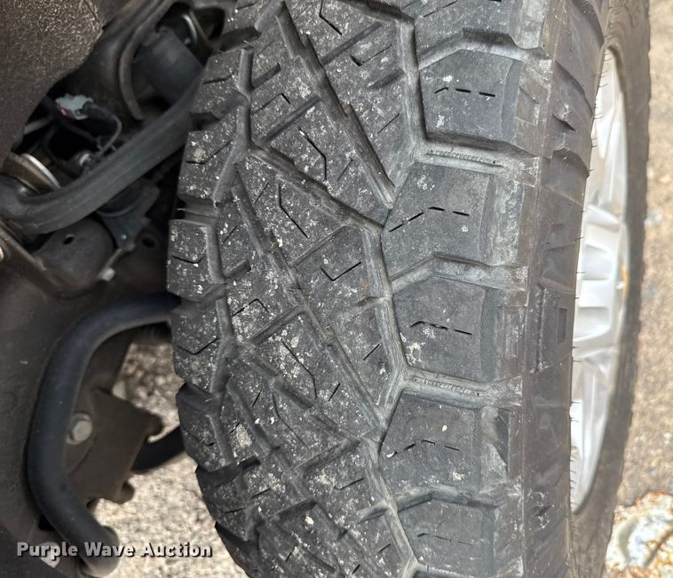 image for item EU2213 2021 Chevrolet Silverado 3500HD utility bed pickup truck