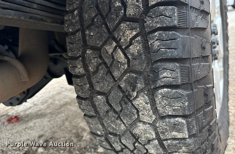 image for item EU2213 2021 Chevrolet Silverado 3500HD utility bed pickup truck