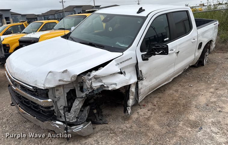 image for item EU2214 2023 Chevrolet Silverado 1500 Crew Cab pickup truck