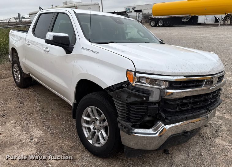 image for item EU2214 2023 Chevrolet Silverado 1500 Crew Cab pickup truck