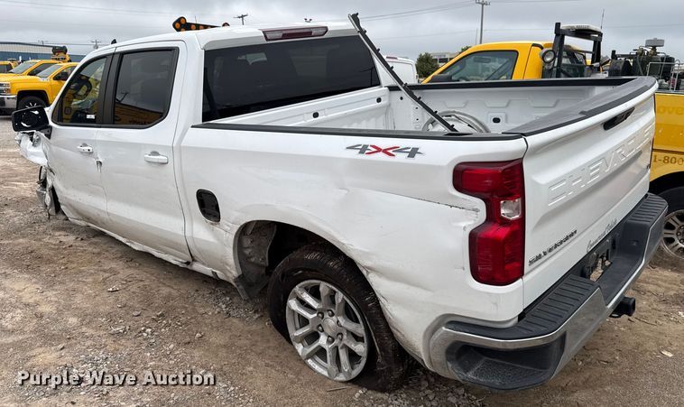 image for item EU2214 2023 Chevrolet Silverado 1500 Crew Cab pickup truck