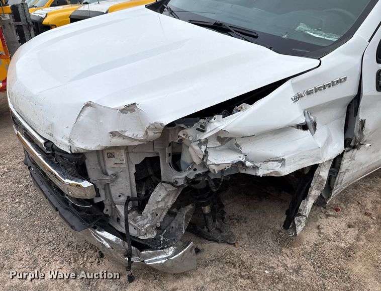 image for item EU2214 2023 Chevrolet Silverado 1500 Crew Cab pickup truck