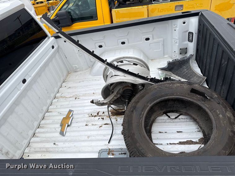 image for item EU2214 2023 Chevrolet Silverado 1500 Crew Cab pickup truck