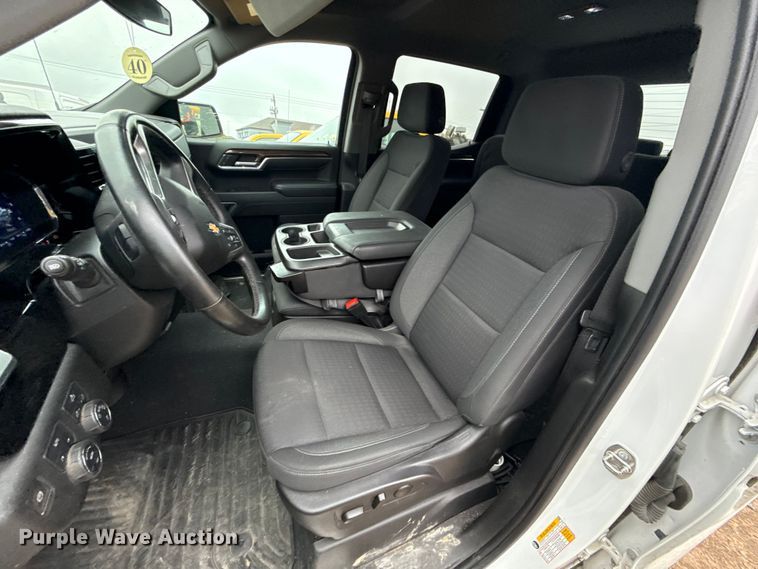 image for item EU2214 2023 Chevrolet Silverado 1500 Crew Cab pickup truck