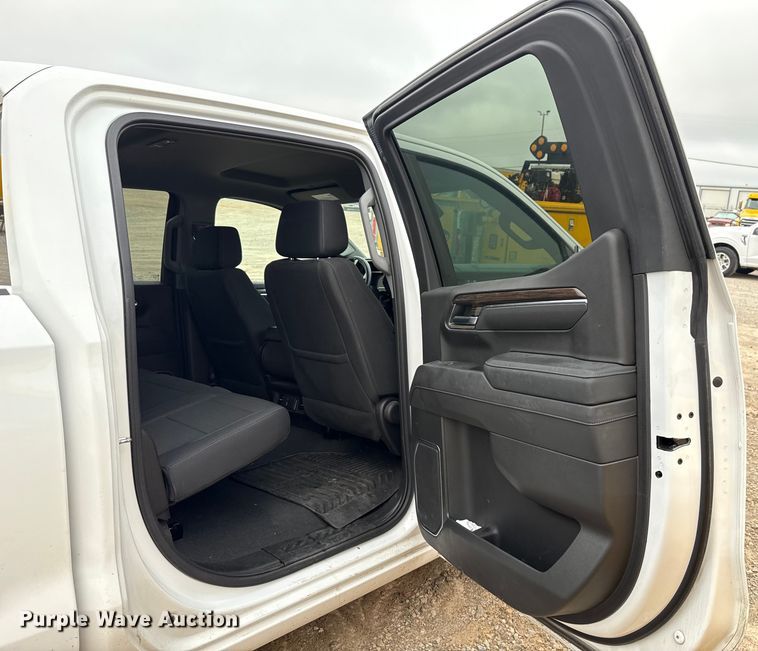 image for item EU2214 2023 Chevrolet Silverado 1500 Crew Cab pickup truck