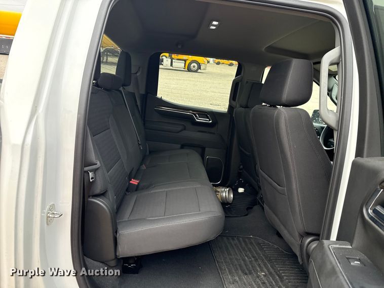 image for item EU2214 2023 Chevrolet Silverado 1500 Crew Cab pickup truck