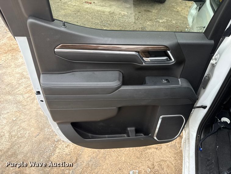 image for item EU2214 2023 Chevrolet Silverado 1500 Crew Cab pickup truck