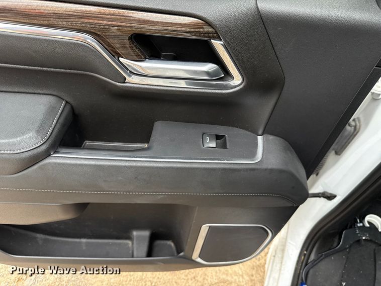 image for item EU2214 2023 Chevrolet Silverado 1500 Crew Cab pickup truck