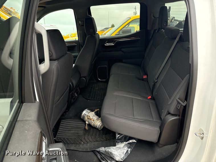 image for item EU2214 2023 Chevrolet Silverado 1500 Crew Cab pickup truck