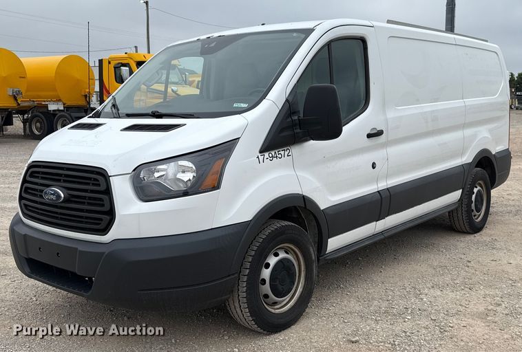 image for item EU2215 2017 Ford Transit 150 van