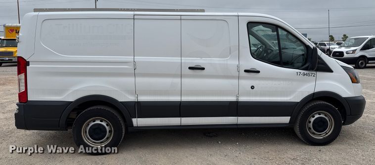 image for item EU2215 2017 Ford Transit 150 van