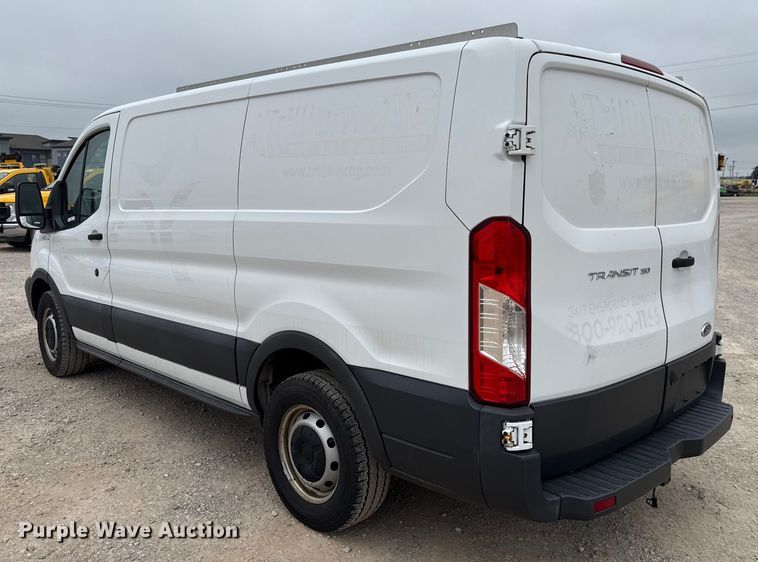 image for item EU2215 2017 Ford Transit 150 van