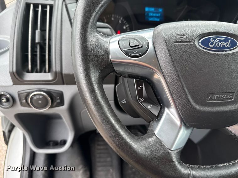 image for item EU2215 2017 Ford Transit 150 van