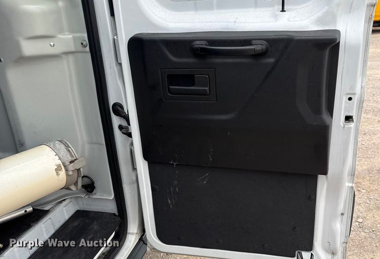 image for item EU2215 2017 Ford Transit 150 van