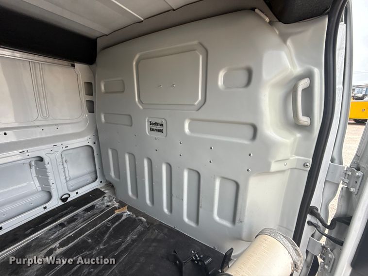 image for item EU2215 2017 Ford Transit 150 van