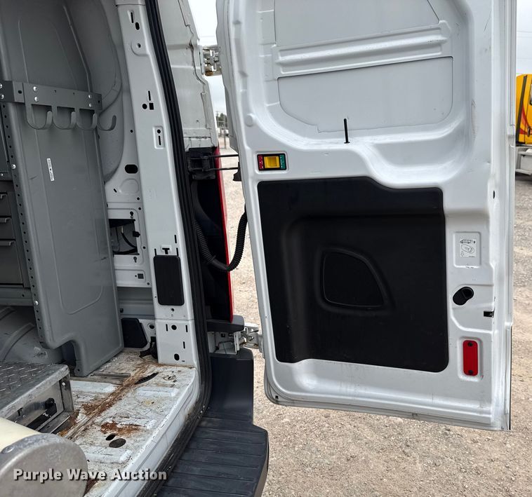 image for item EU2215 2017 Ford Transit 150 van