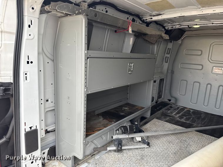 image for item EU2215 2017 Ford Transit 150 van