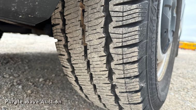 image for item EU2215 2017 Ford Transit 150 van