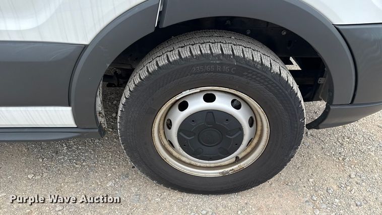 image for item EU2215 2017 Ford Transit 150 van