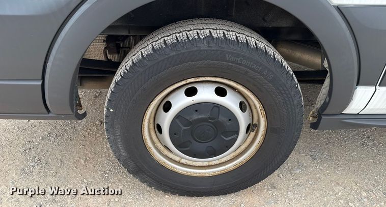 image for item EU2215 2017 Ford Transit 150 van