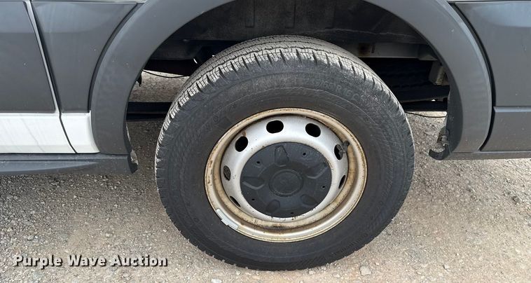 image for item EU2215 2017 Ford Transit 150 van