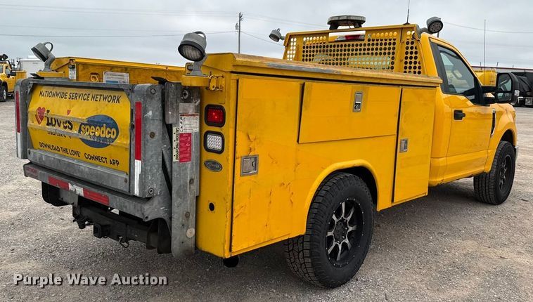 image for item EU2216 2017 Ford F350 Super Duty utility bed pickup truck