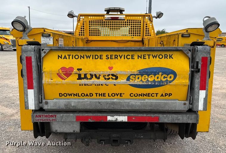 image for item EU2216 2017 Ford F350 Super Duty utility bed pickup truck