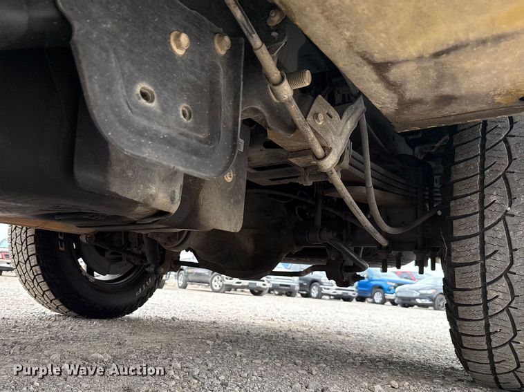 image for item EU2216 2017 Ford F350 Super Duty utility bed pickup truck