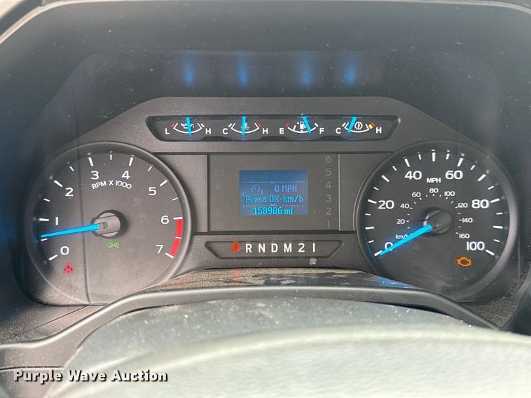 image for item EU2216 2017 Ford F350 Super Duty utility bed pickup truck