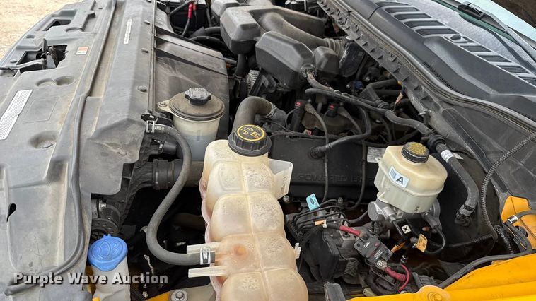 image for item EU2216 2017 Ford F350 Super Duty utility bed pickup truck