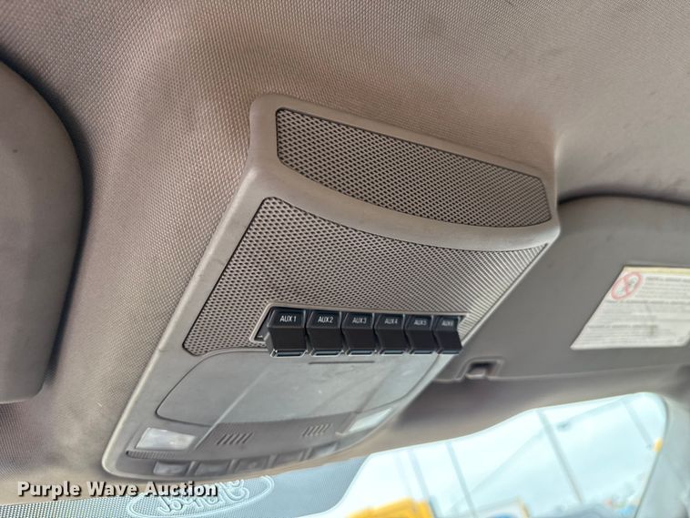 image for item EU2217 2018 Ford F350 Super Duty  utility bed pickup truck