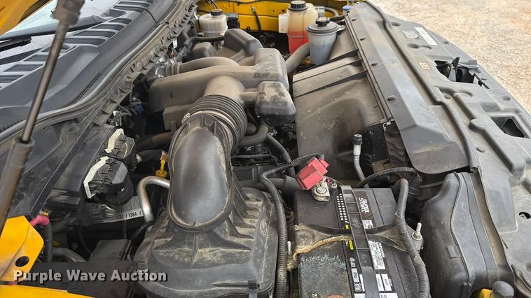 image for item EU2217 2018 Ford F350 Super Duty  utility bed pickup truck