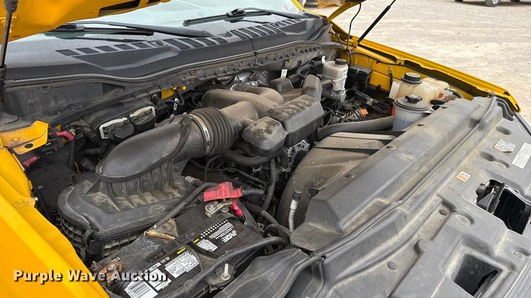 image for item EU2217 2018 Ford F350 Super Duty  utility bed pickup truck