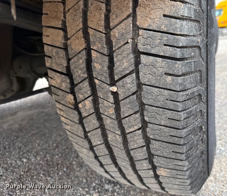 image for item EU2217 2018 Ford F350 Super Duty  utility bed pickup truck