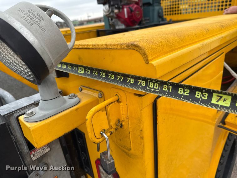 image for item EU2218 2018 Ford F350 Super Duty utility bed pickup truck