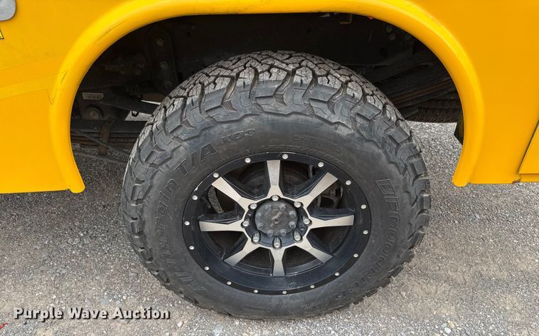 image for item EU2218 2018 Ford F350 Super Duty utility bed pickup truck