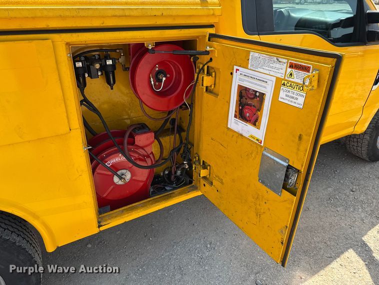 image for item EU2222 2019 Ford F350 Super Duty  utility bed pickup truck