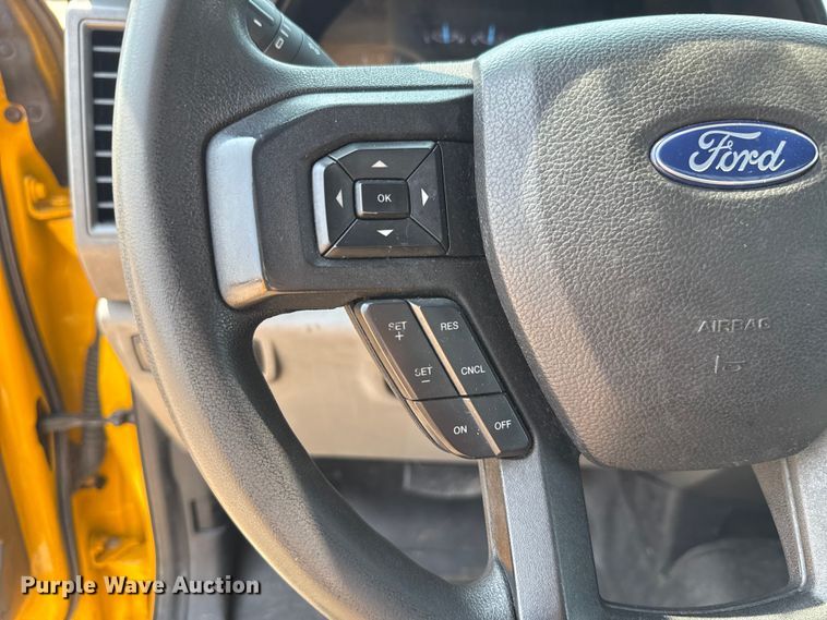 image for item EU2222 2019 Ford F350 Super Duty  utility bed pickup truck