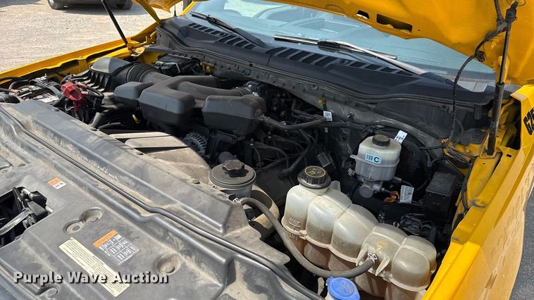 image for item EU2222 2019 Ford F350 Super Duty  utility bed pickup truck