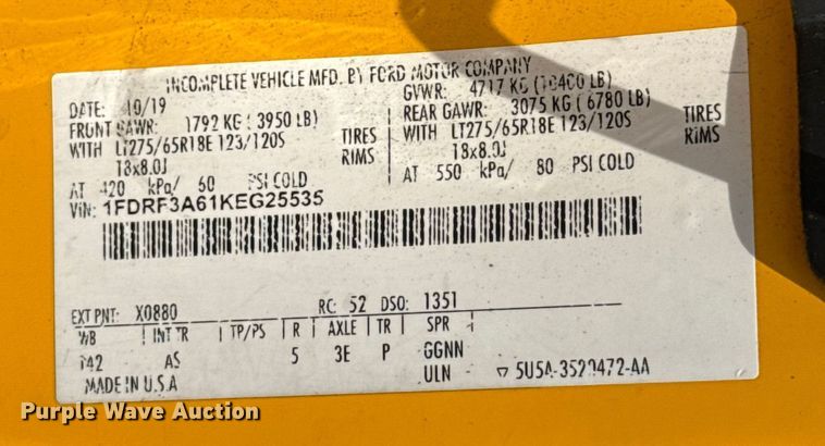 image for item EU2222 2019 Ford F350 Super Duty  utility bed pickup truck