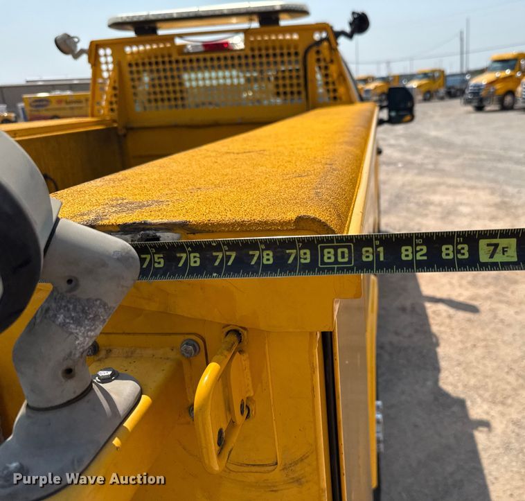 image for item EU2223 2019 Ford F350 Super Duty utility bed pickup truck