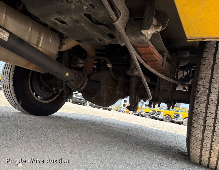 image for item EU2223 2019 Ford F350 Super Duty utility bed pickup truck