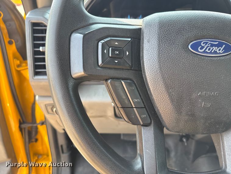 image for item EU2223 2019 Ford F350 Super Duty utility bed pickup truck